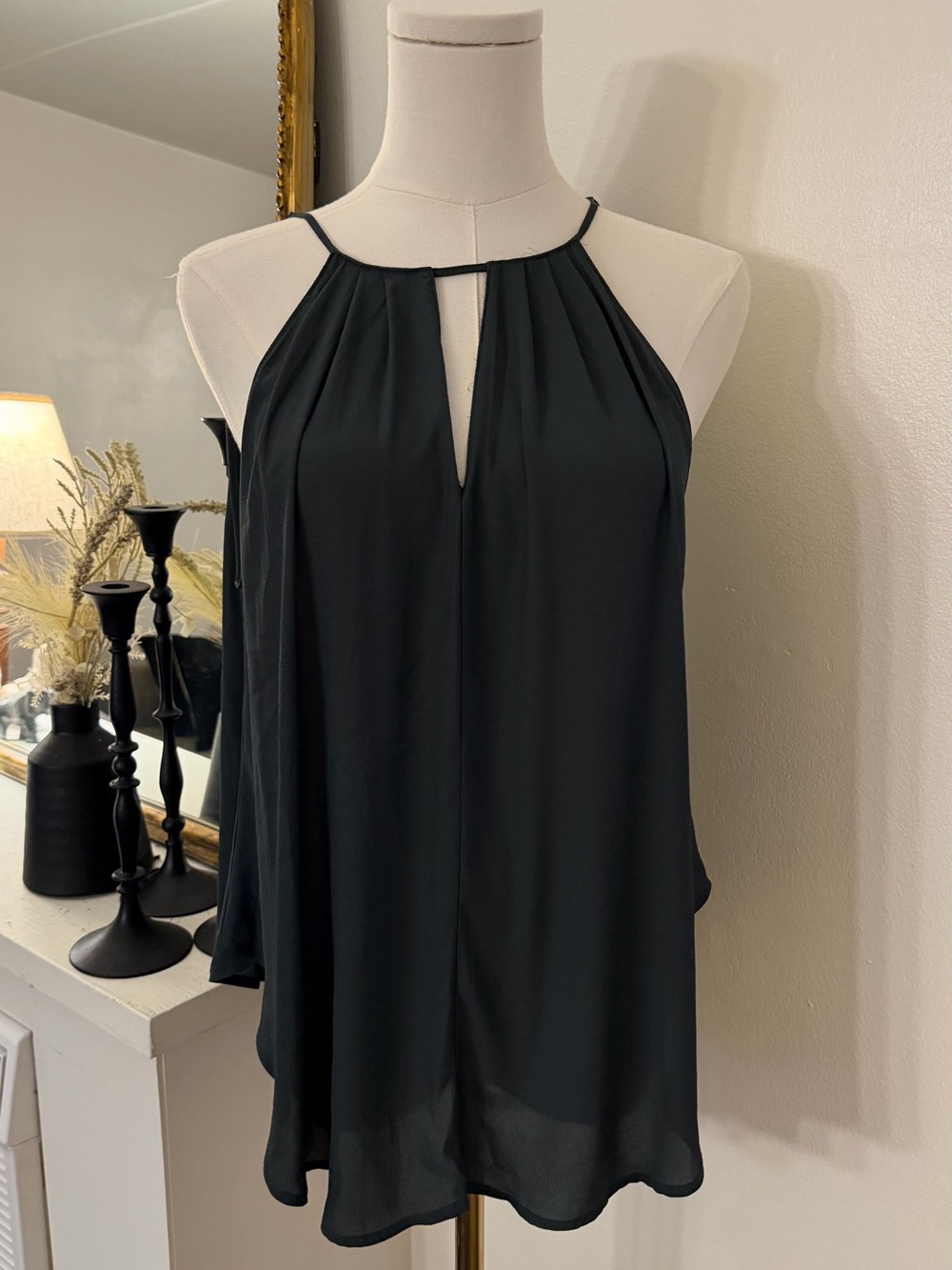 Lush Hunter Green Halter-Style Sleeveless Camisole